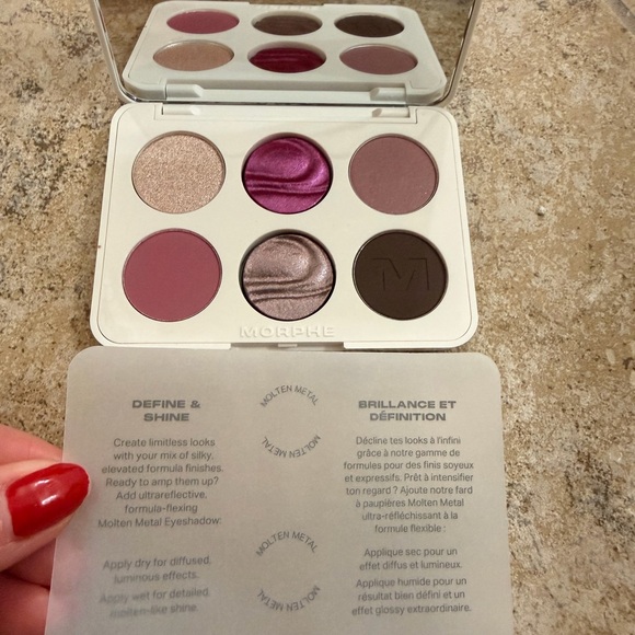 Morphe Love Byte Eyeshadow Palette - Pink, Gold, and Brown Hues - Picture 5 of 6